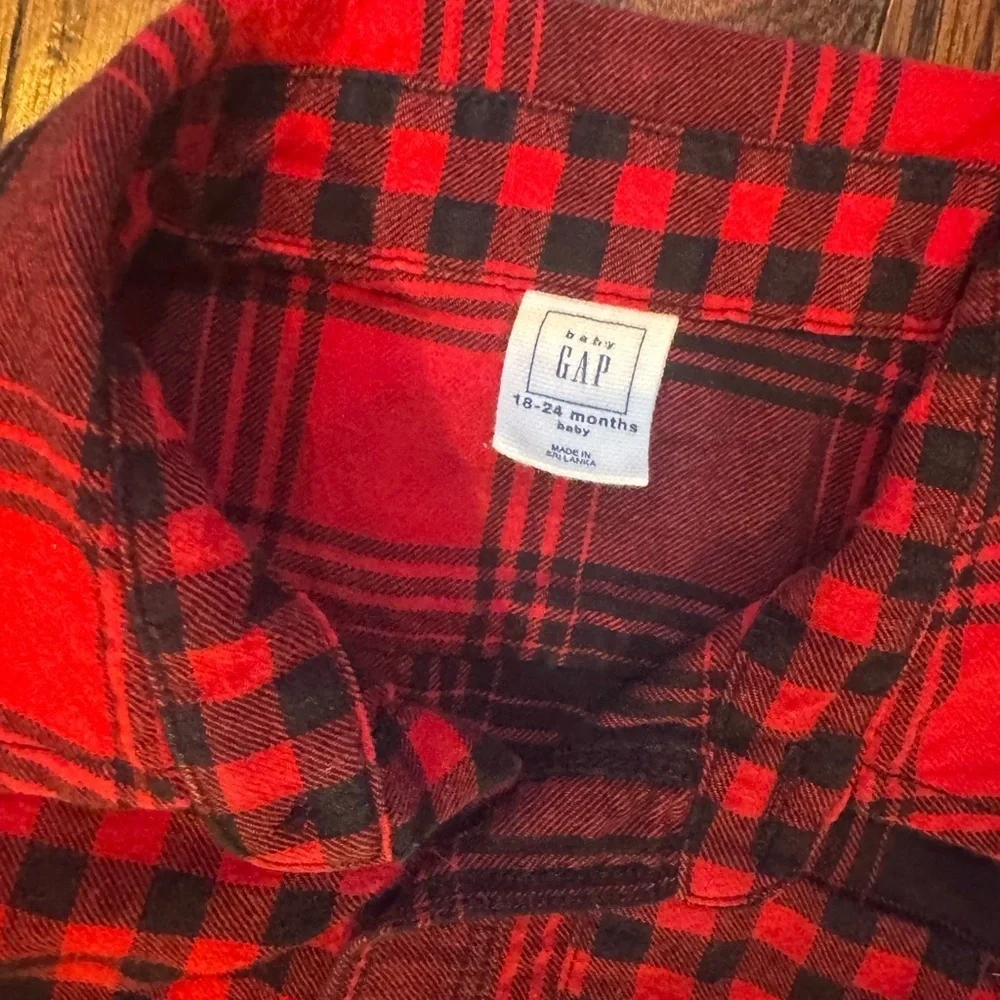 Baby Gap Plaid Button Down Shirt 18-24 months